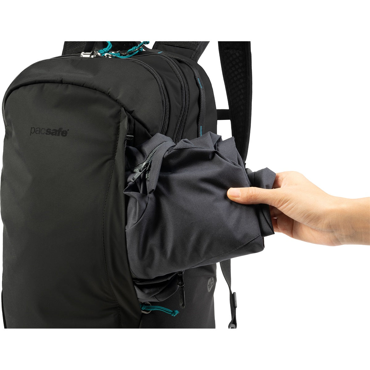 Pacsafe Eco 25l Backpack Econyl Black