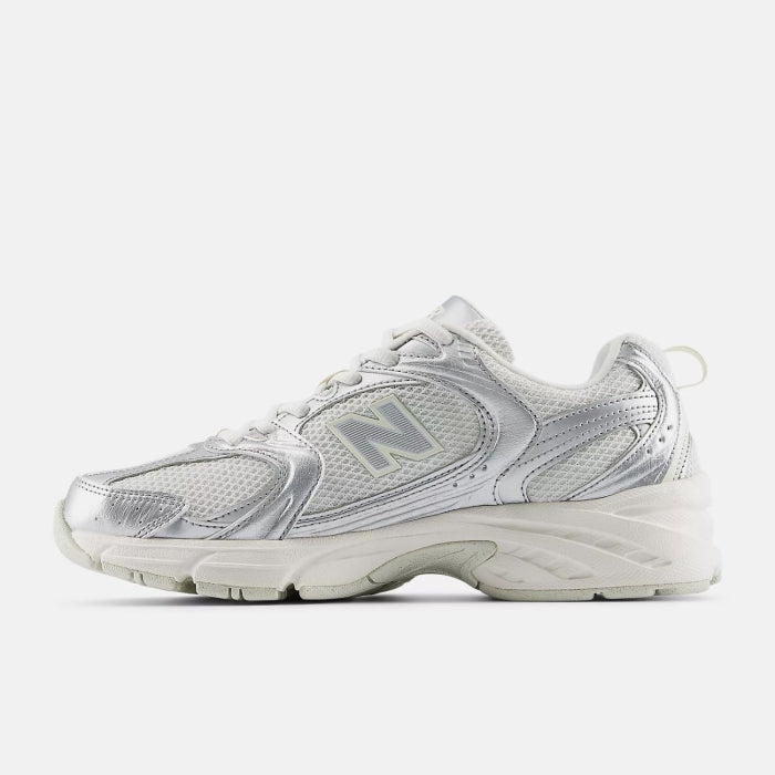 New Balance Sneakers Women