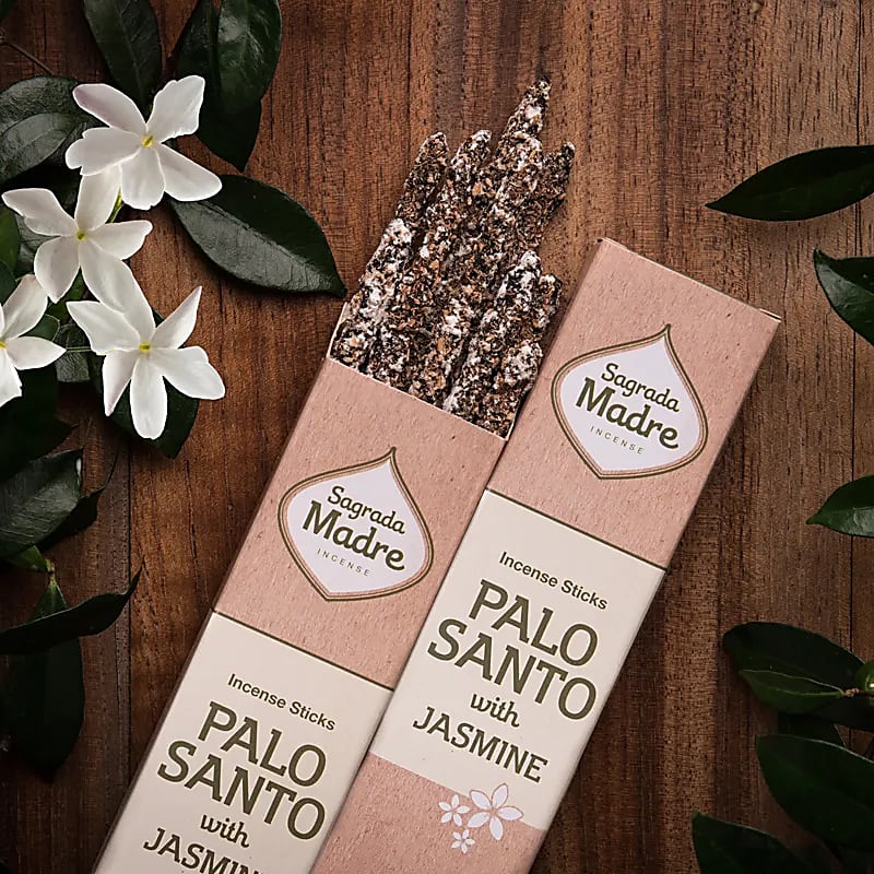 Incienso Sagrada Madre Palo Santo Con Jazmín - ±30g Juego De 3 Piezas