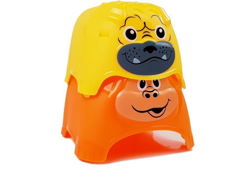 Pyramid For A Baby Animals Cups
