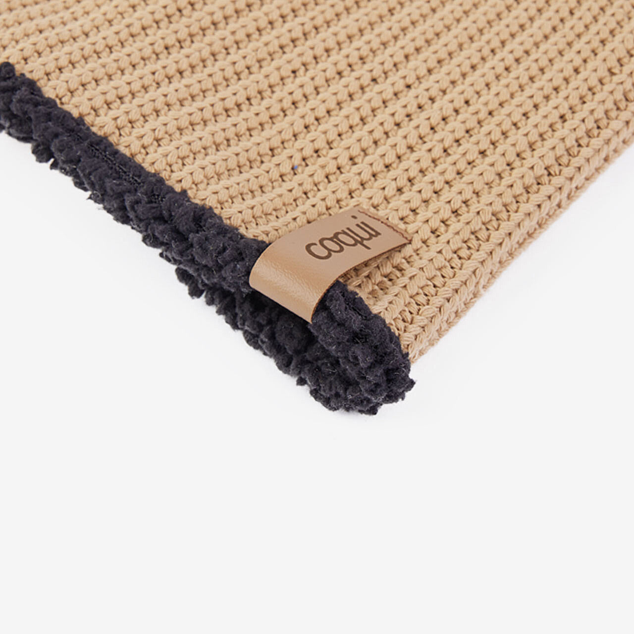 Beanies agus coiléar coqui s