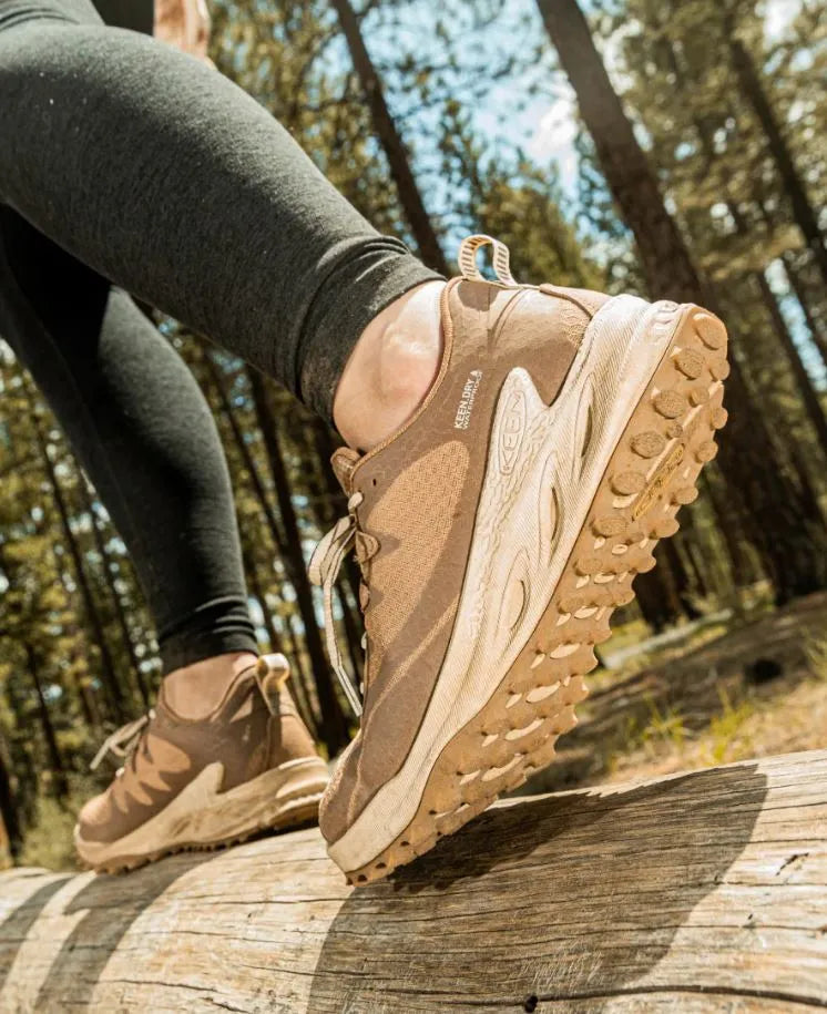 Women's Shoes Keen Wmns Zionic Wp Warm Taupe/raw Umber Brown