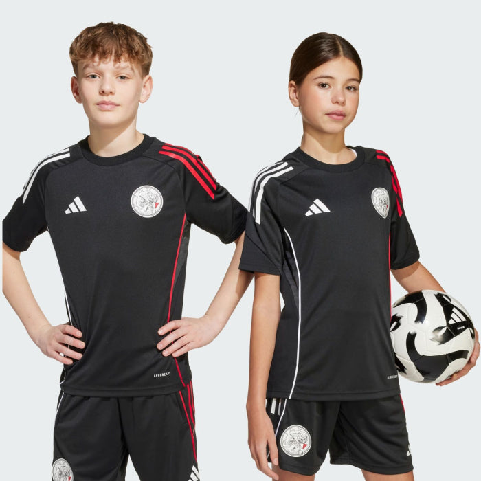 Léine Peile Sóisear Adidas