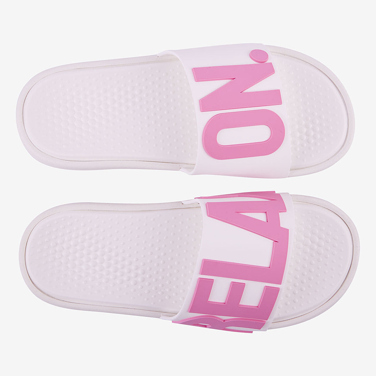 Dame Slides Coqui