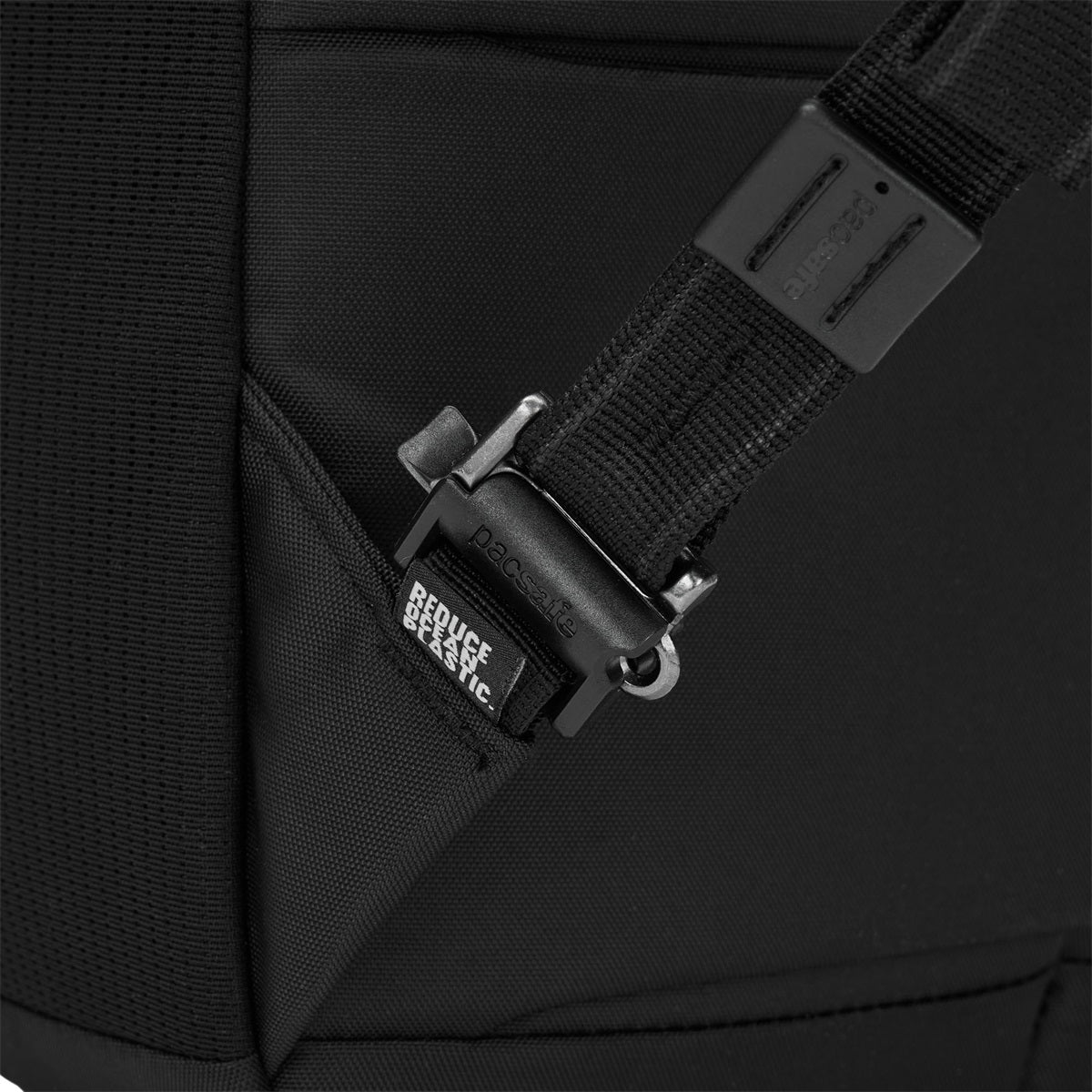 Pacsafe Exp 28l Backpack Black