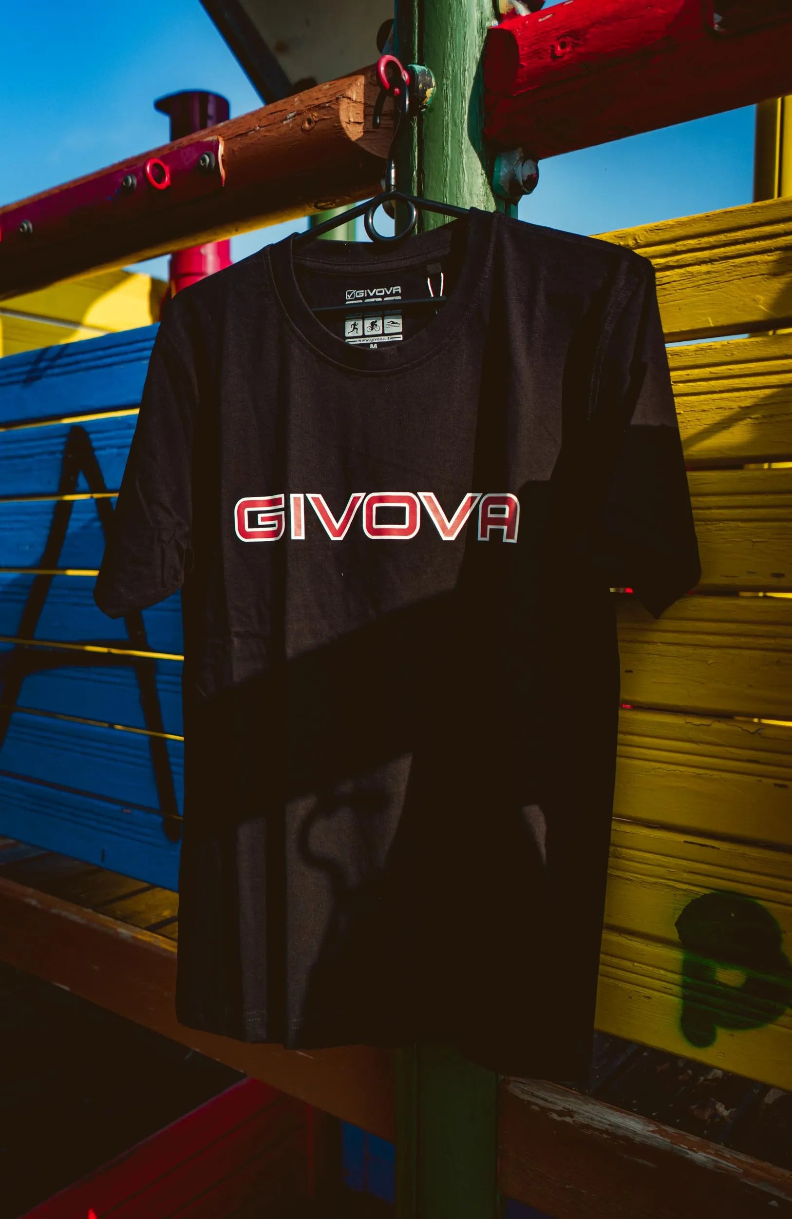 T-léine cadáis givova spot dubh xl