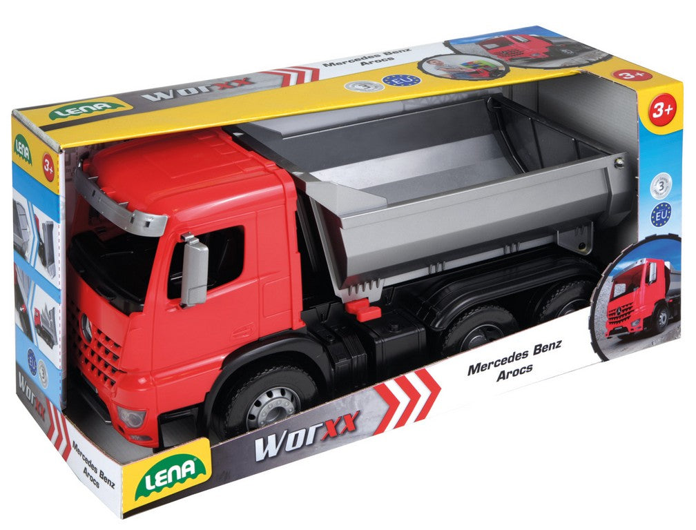 Il camion ribaltabile Mercedes