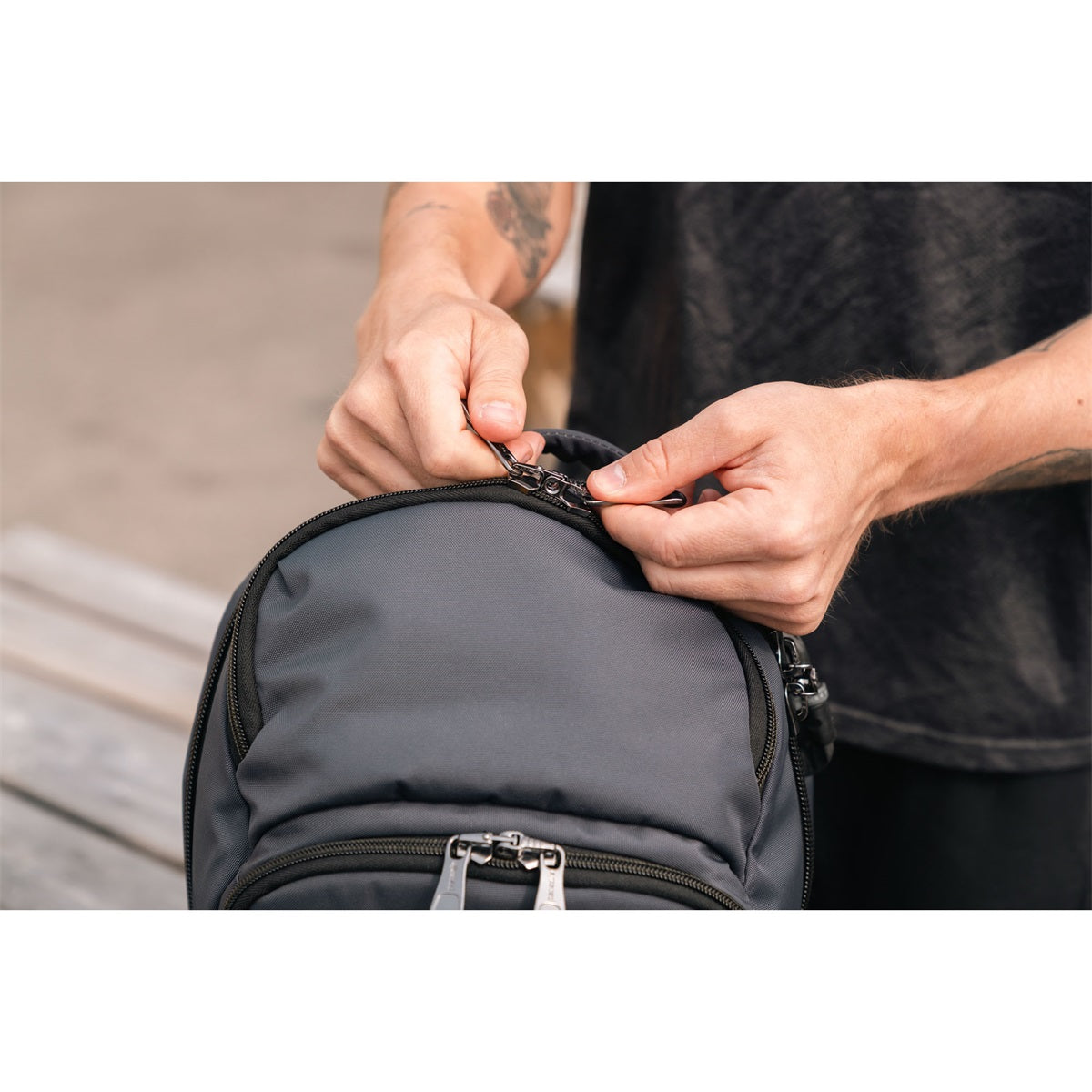 Pacsafe Exp 28l Backpack Slate