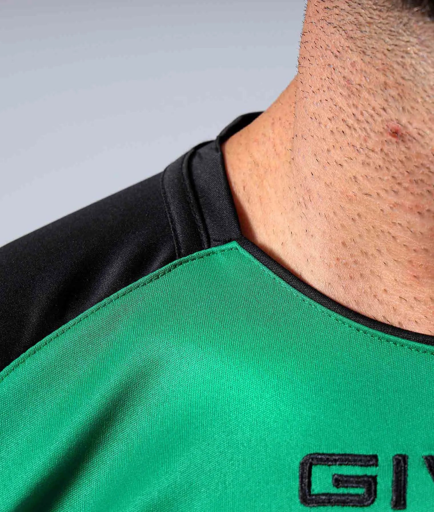 T-shirt sportiva Givova Capo Verde-Nero Verde
