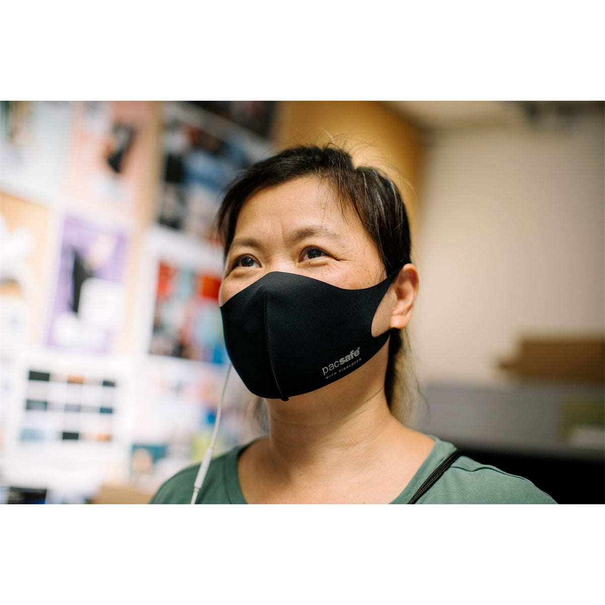 Pacsafe Viraloff Face Mask M Black