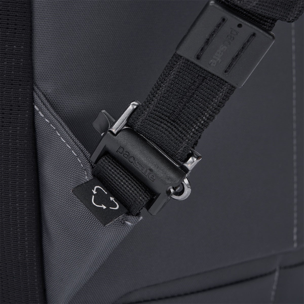 Pacsafe Exp 28l Backpack Slate