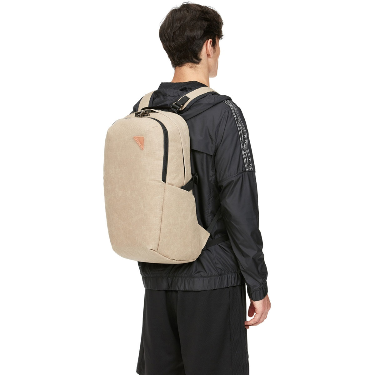 Pacsafe Vibe 25 Backpack Coyote