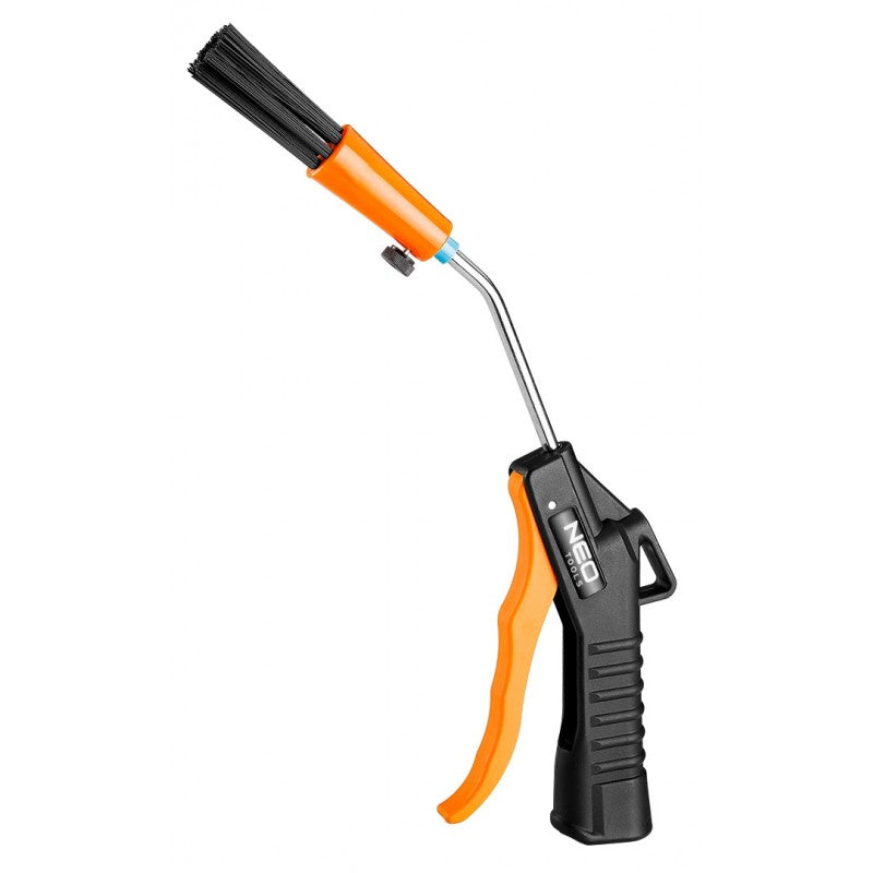 Pistola de soplado con cepillo