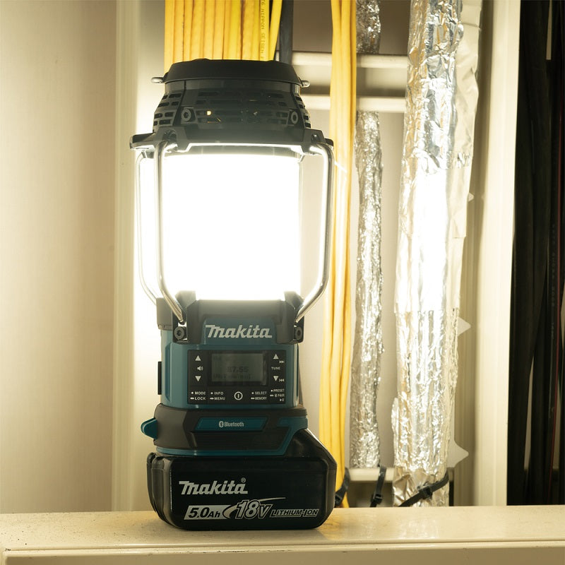 Receptor Radio Cu Lampa Si Lanterna 18v Am/fm/dab Bluetooth