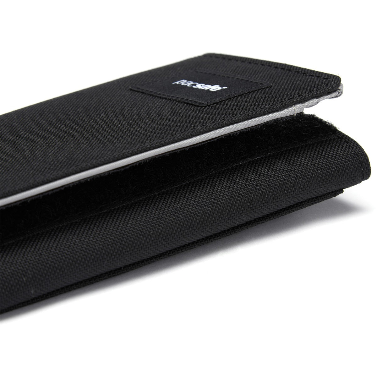Pacsafe Rfidsafe Trifold Wallet Jet Black
