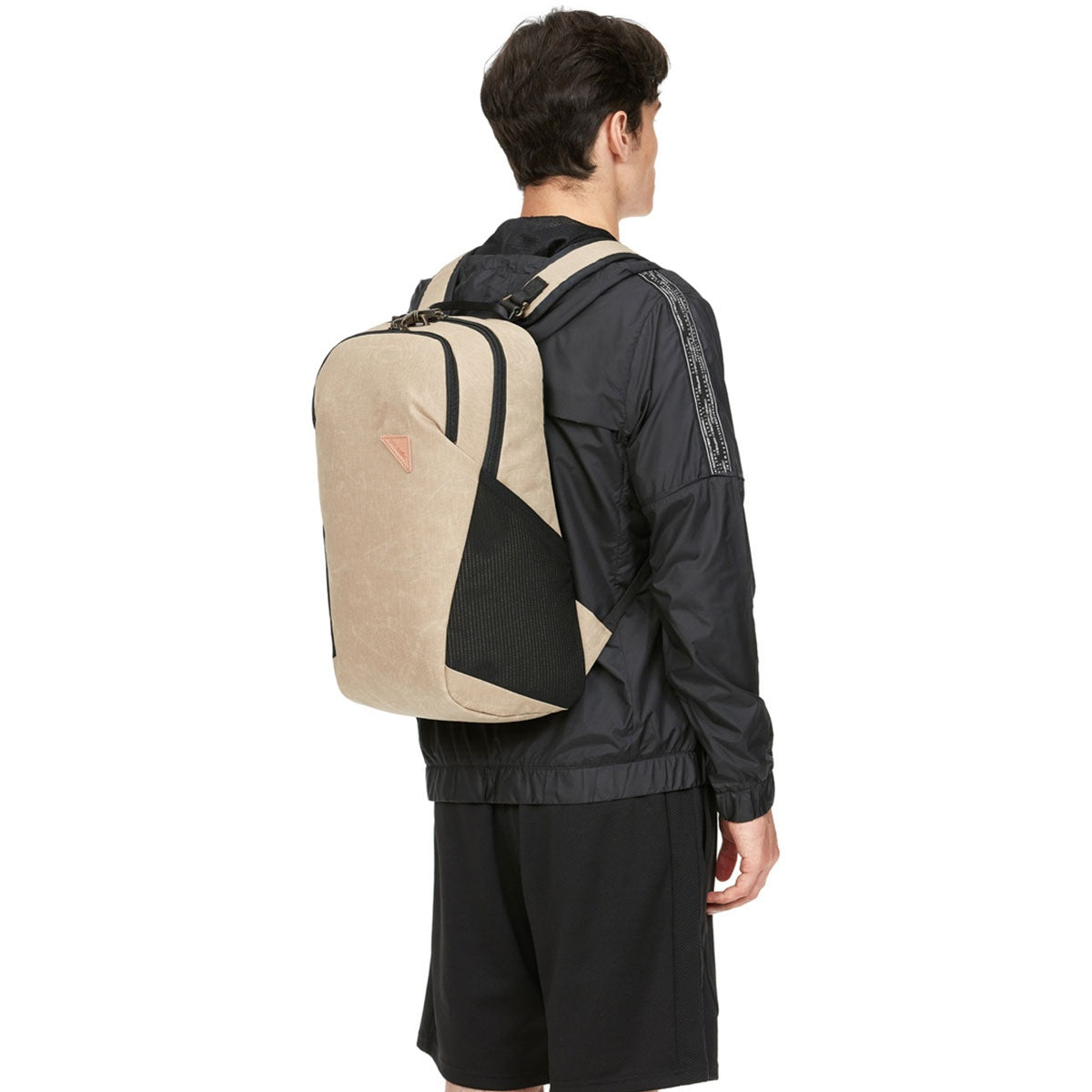 Pacsafe Vibe 20 Backpack Coyote
