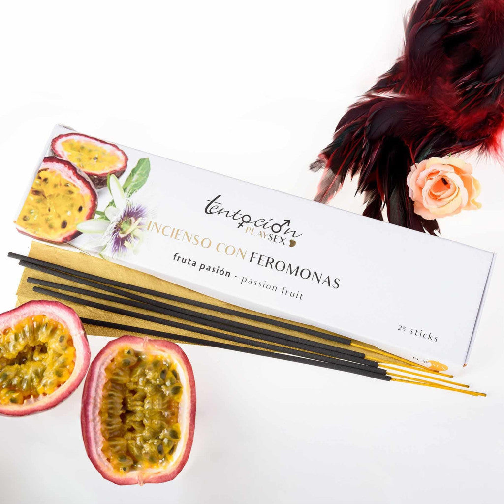 25 Scented Candles With Pheromones And Passion Fruit Scent