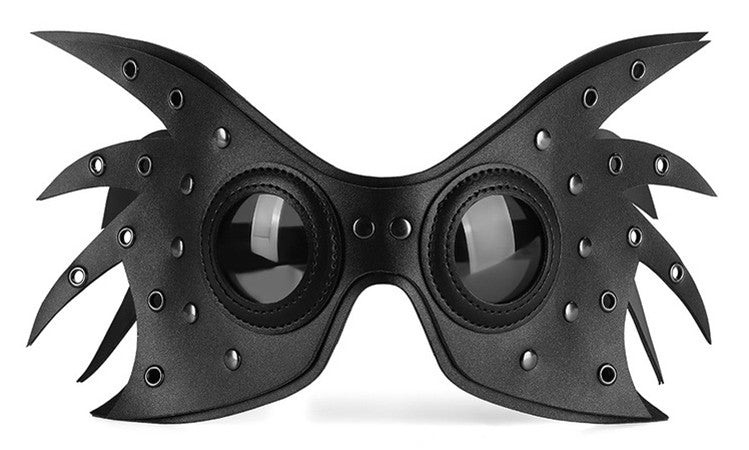 Wingy Mask Black – An Elegant And Discreet Accessory
