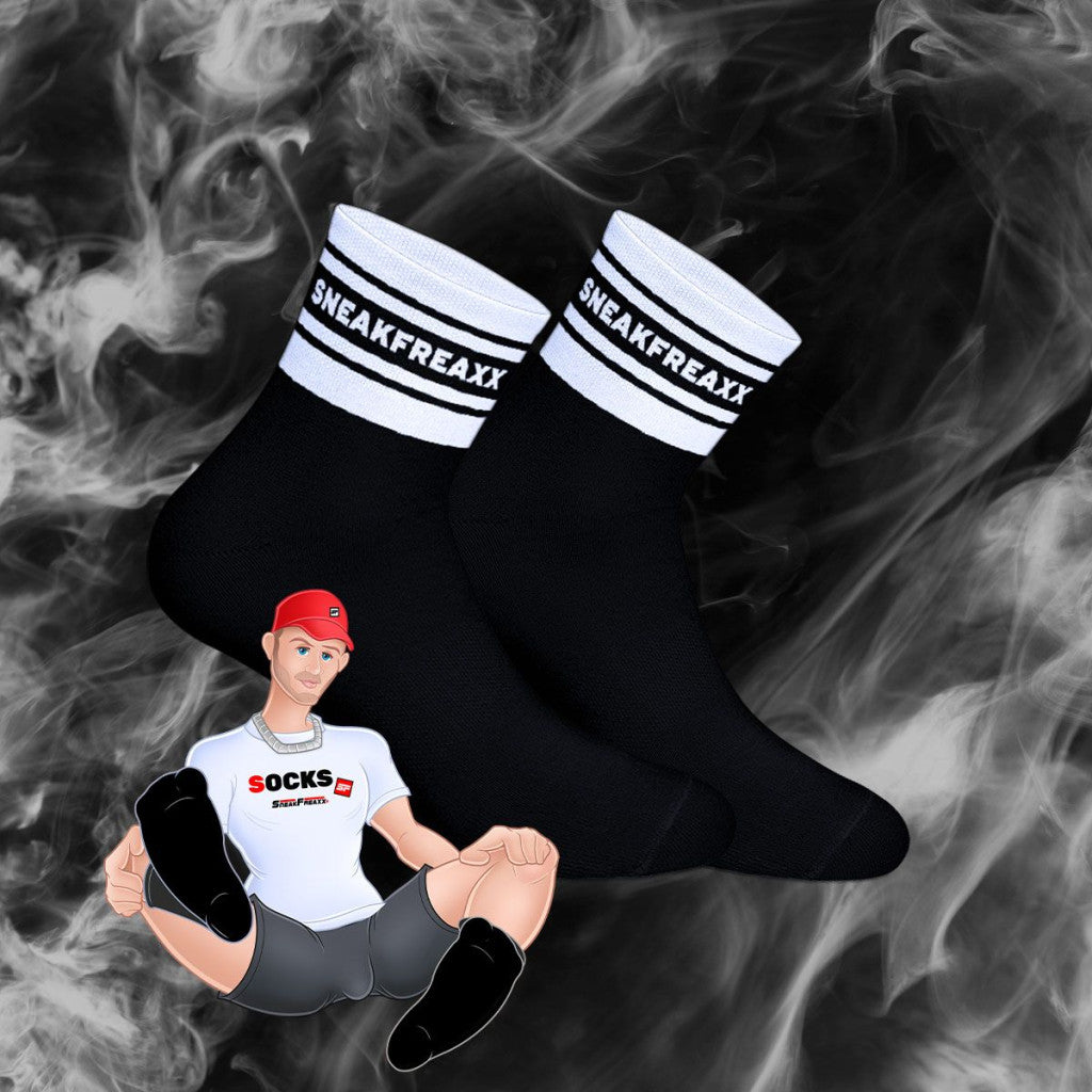 Black And White Short Socks — A Stylish And Comfortable Choice