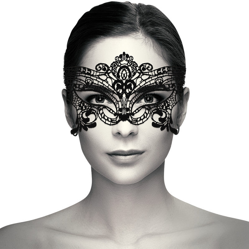 Coquette Chic Desire – Black Lace Eye Mask
