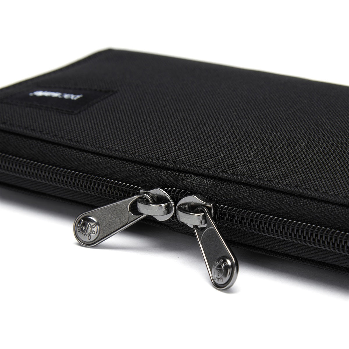 Pacsafe Rfidsafe Continental Wallet Jet Black