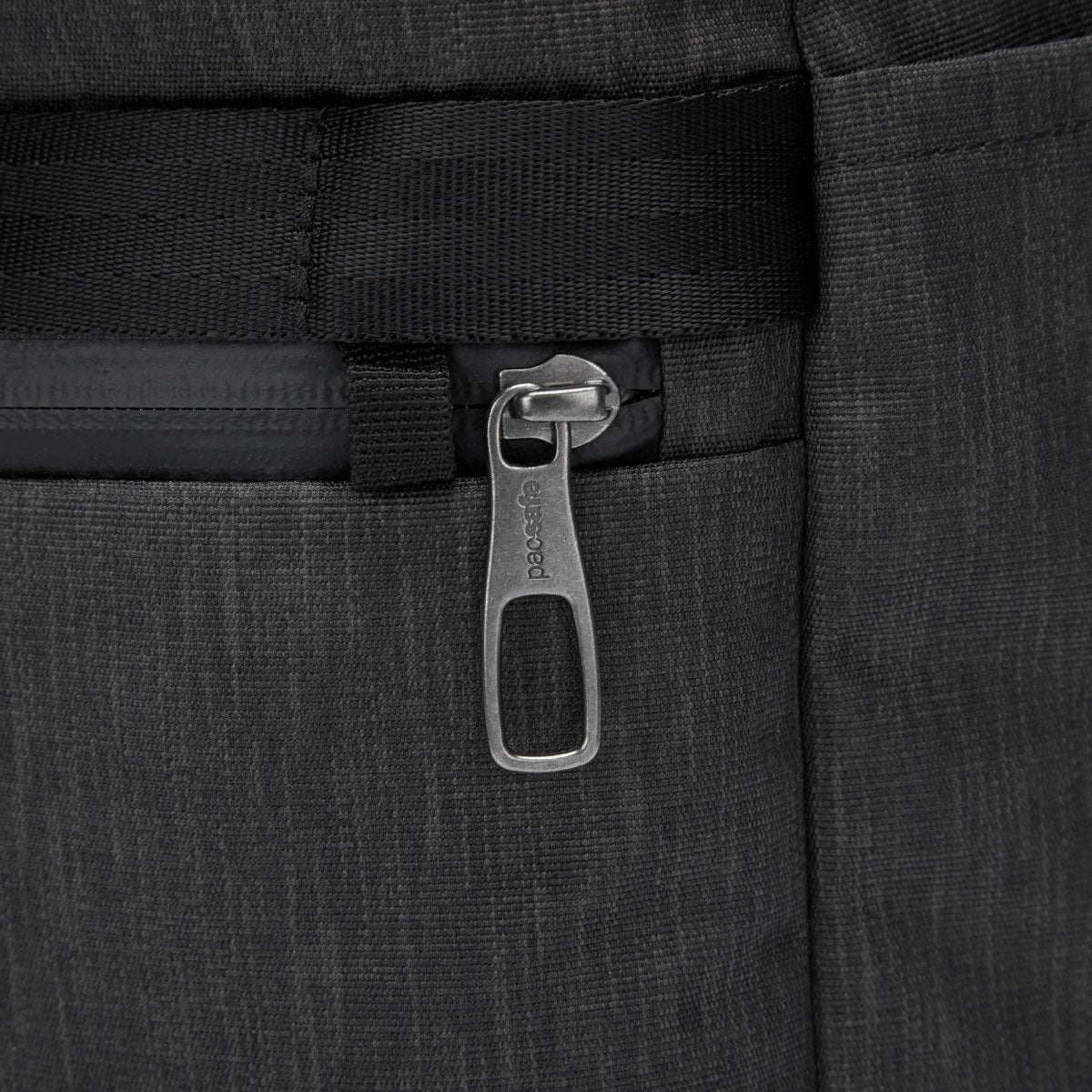 Pacsafe Metrosafe X 25l Backpack Carbon