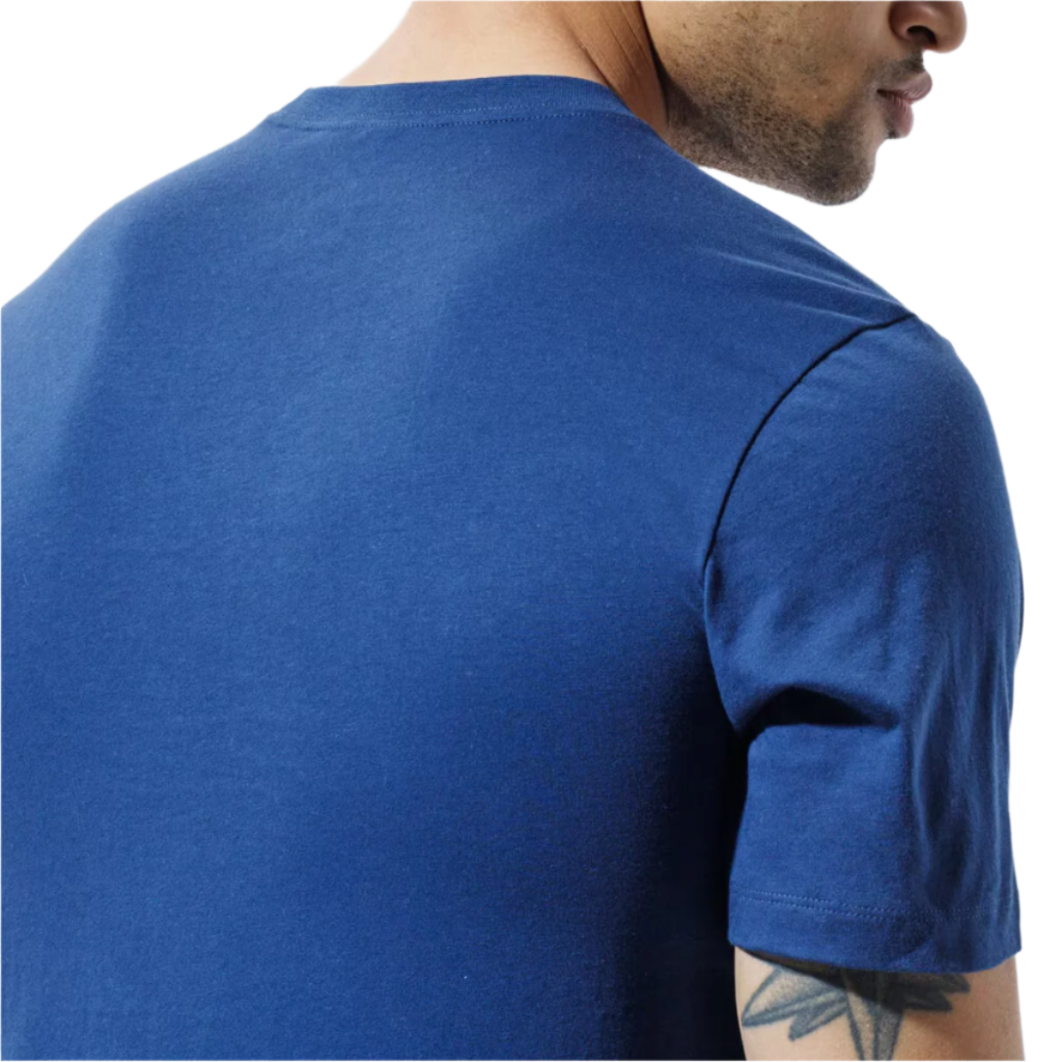 Camiseta Nike Sportswear Club Tee