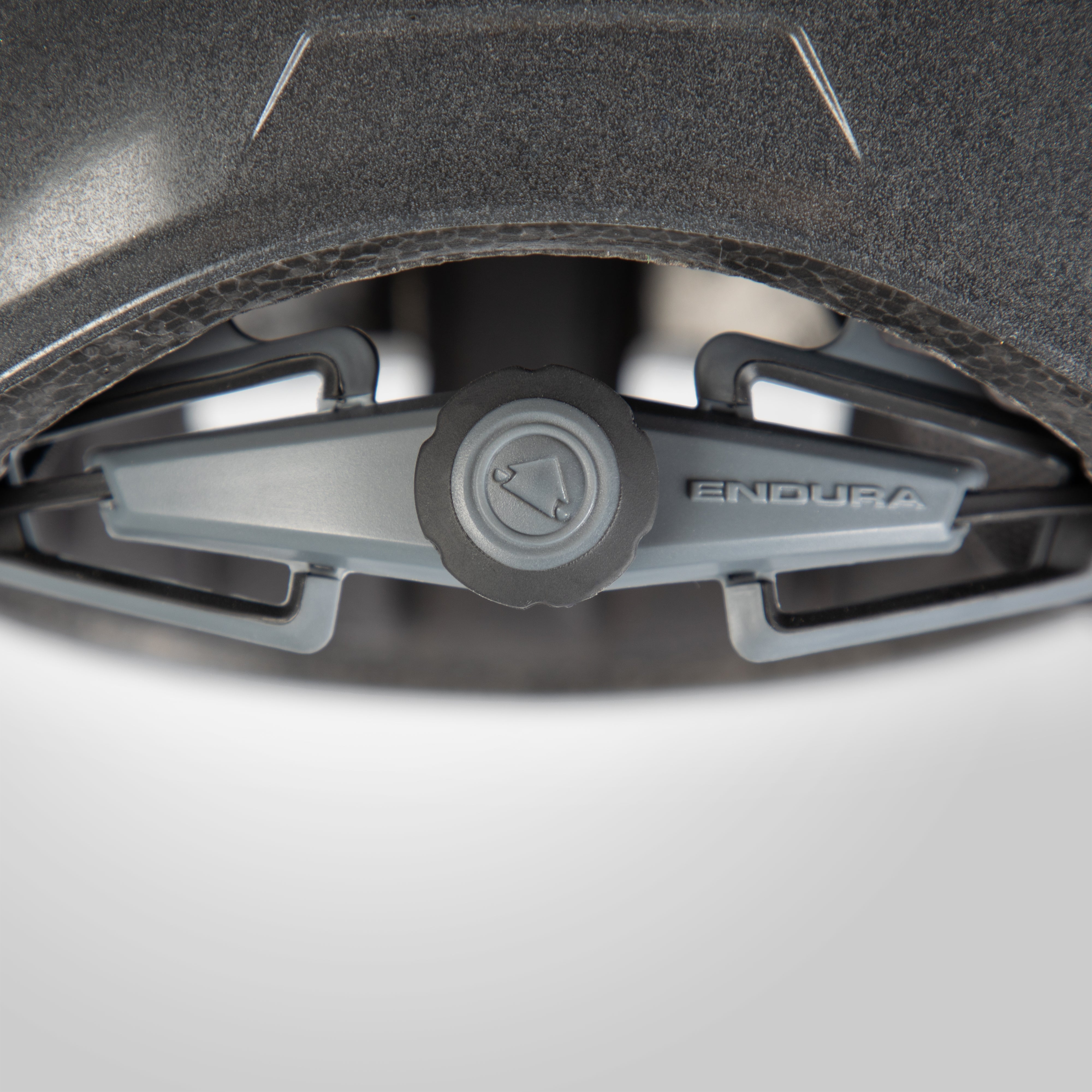 Endura Pisspot Helmet Reflective Grey