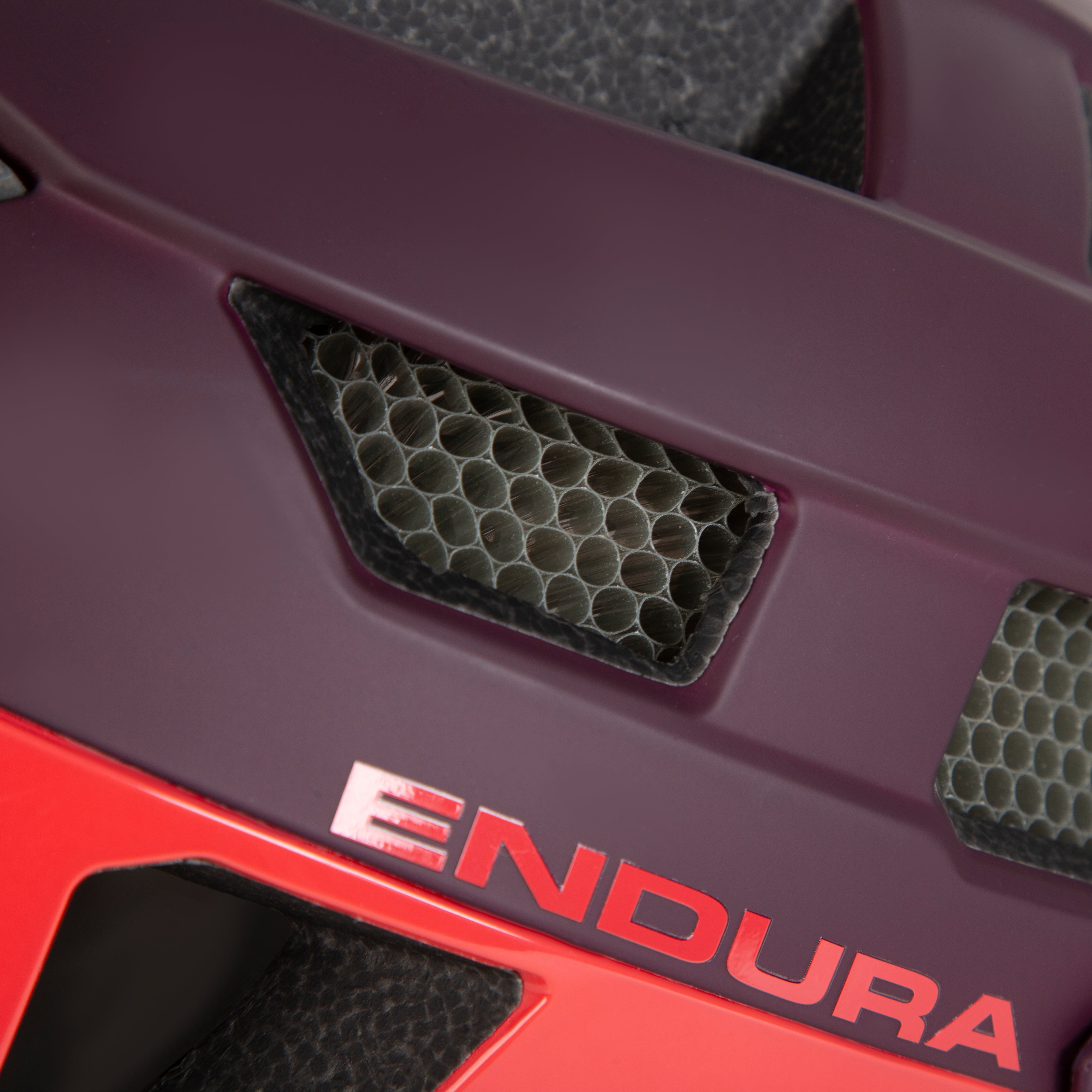 Endura Singletrack Mips® Helmet Pomegranate