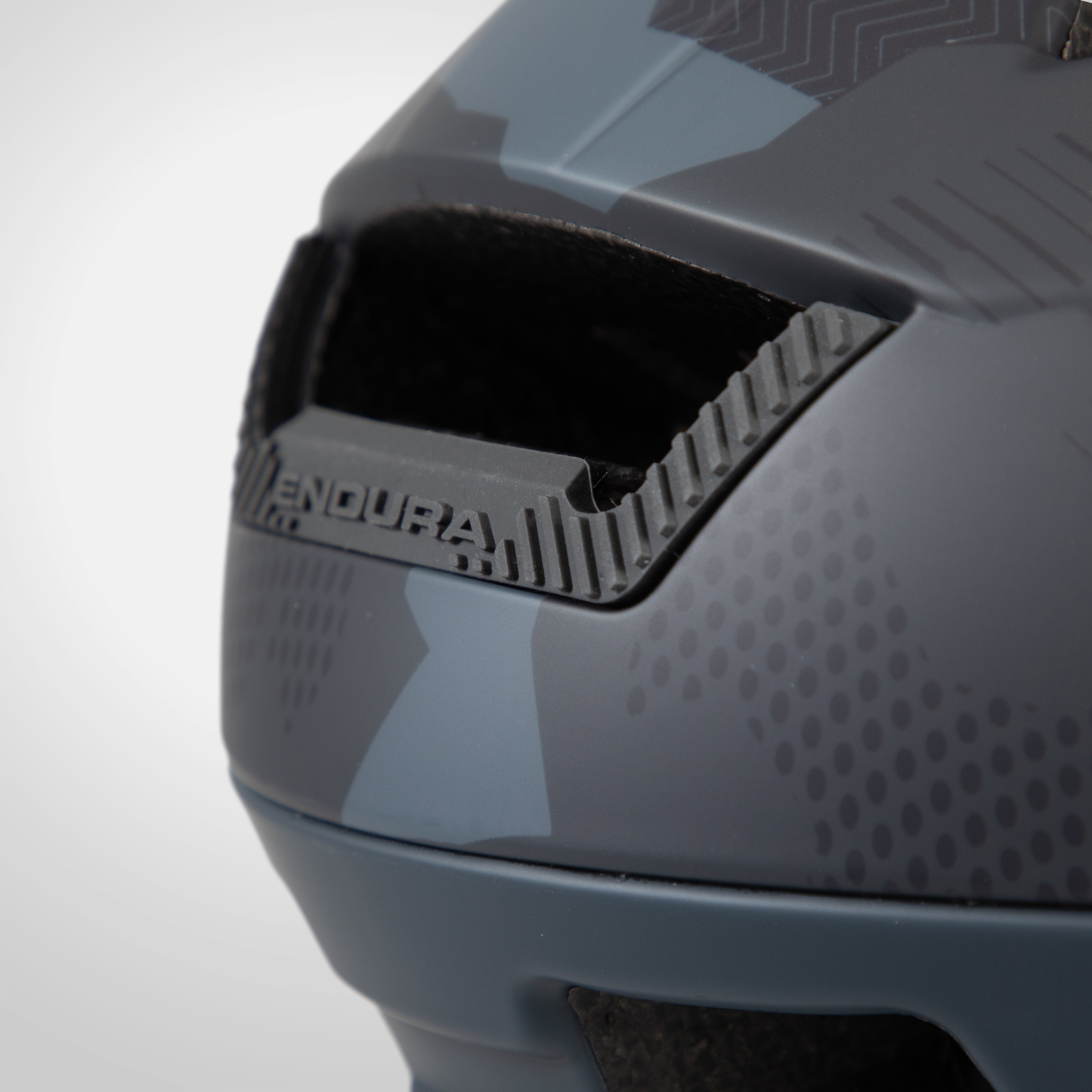 Endura Singletrack Youth Full Face Helmet Grey Camo ONESZ