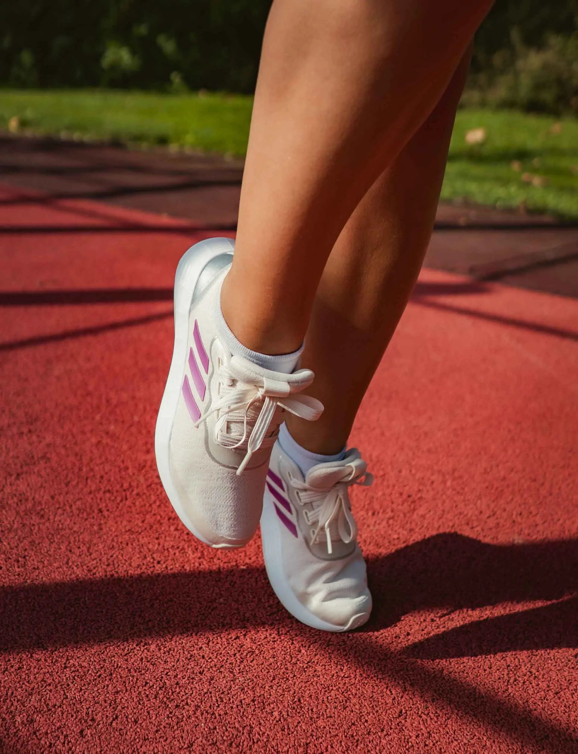 Dámske bežecké topánky adidas qt racer sport chalk white 36