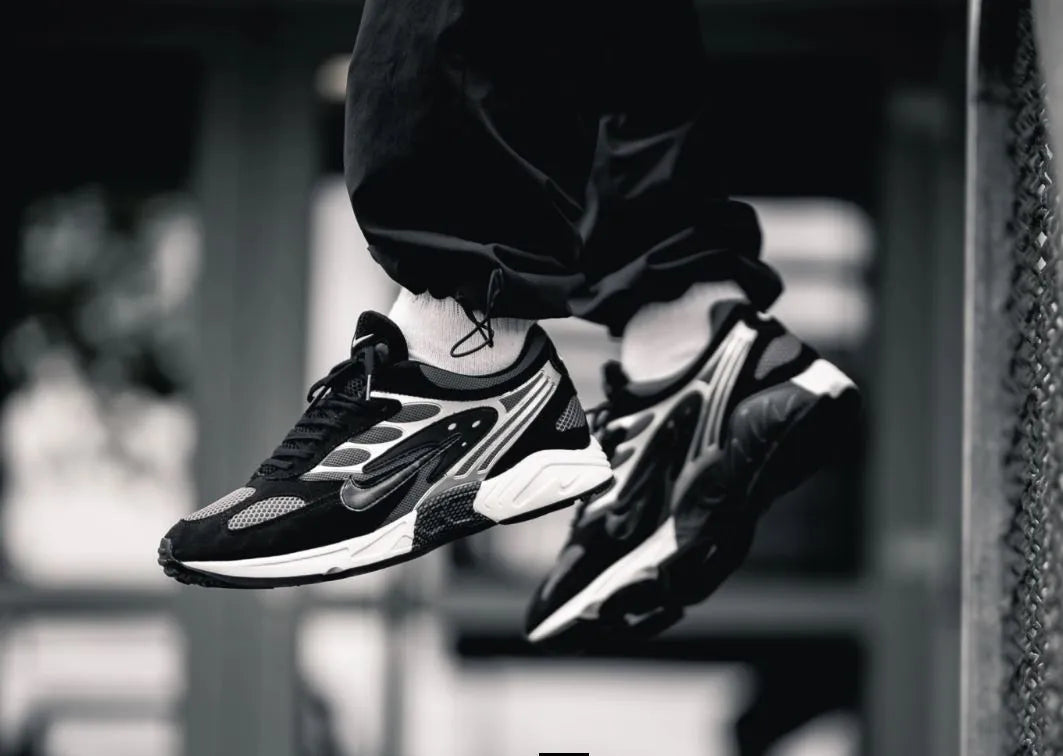 Tênis de corrida masculino nike air ghost racer preto 42