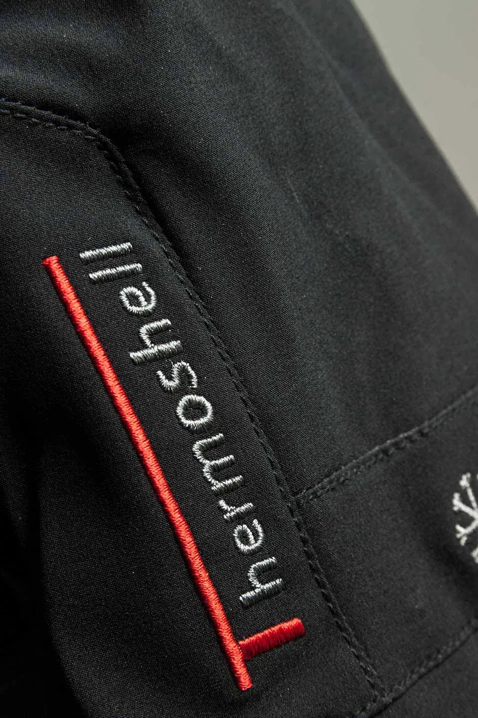 Clúdaíonn Glove Sciála Leki Thermoshell Dubh