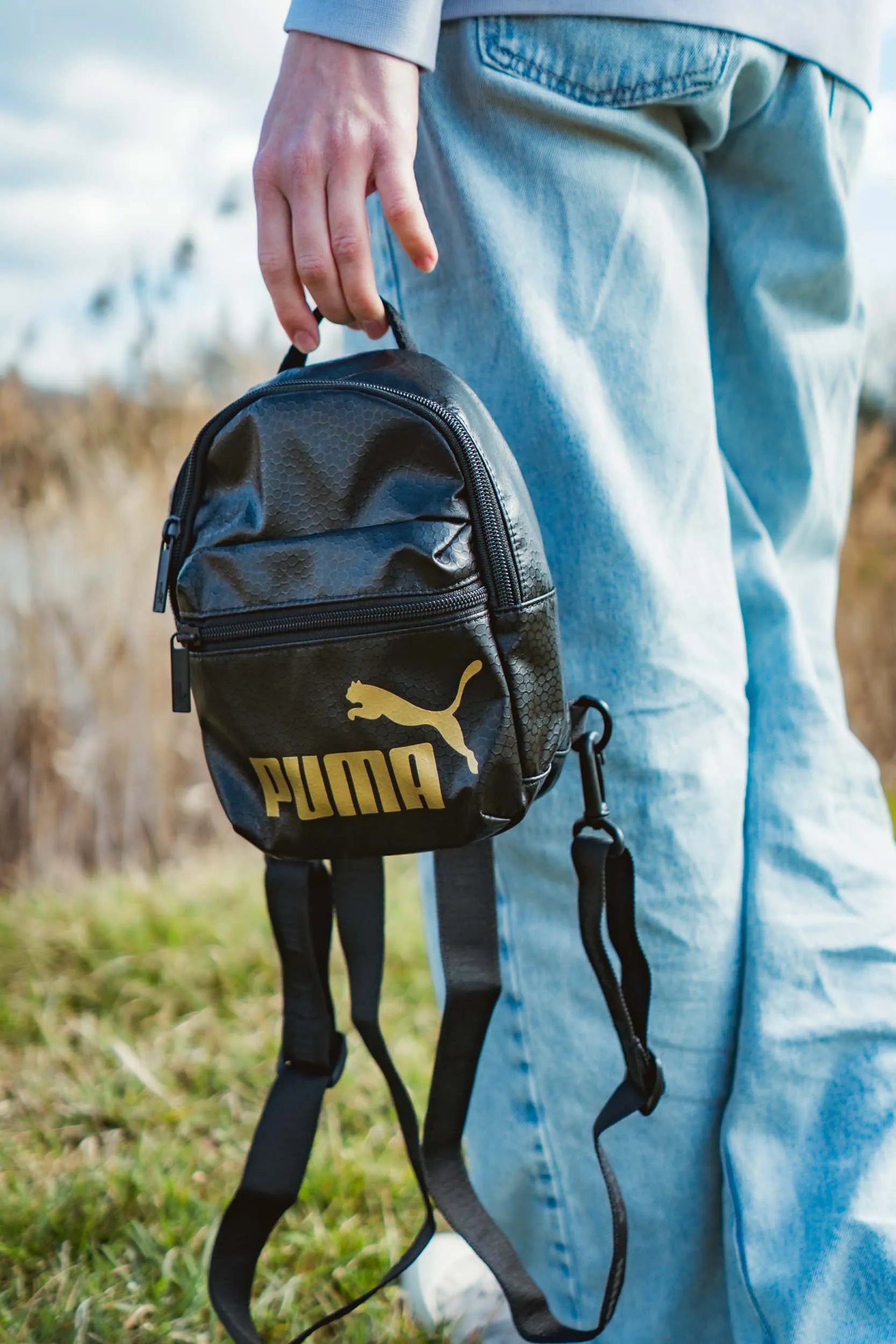 Női mini hátizsák puma core up mini hátizsák fekete-arany fekete