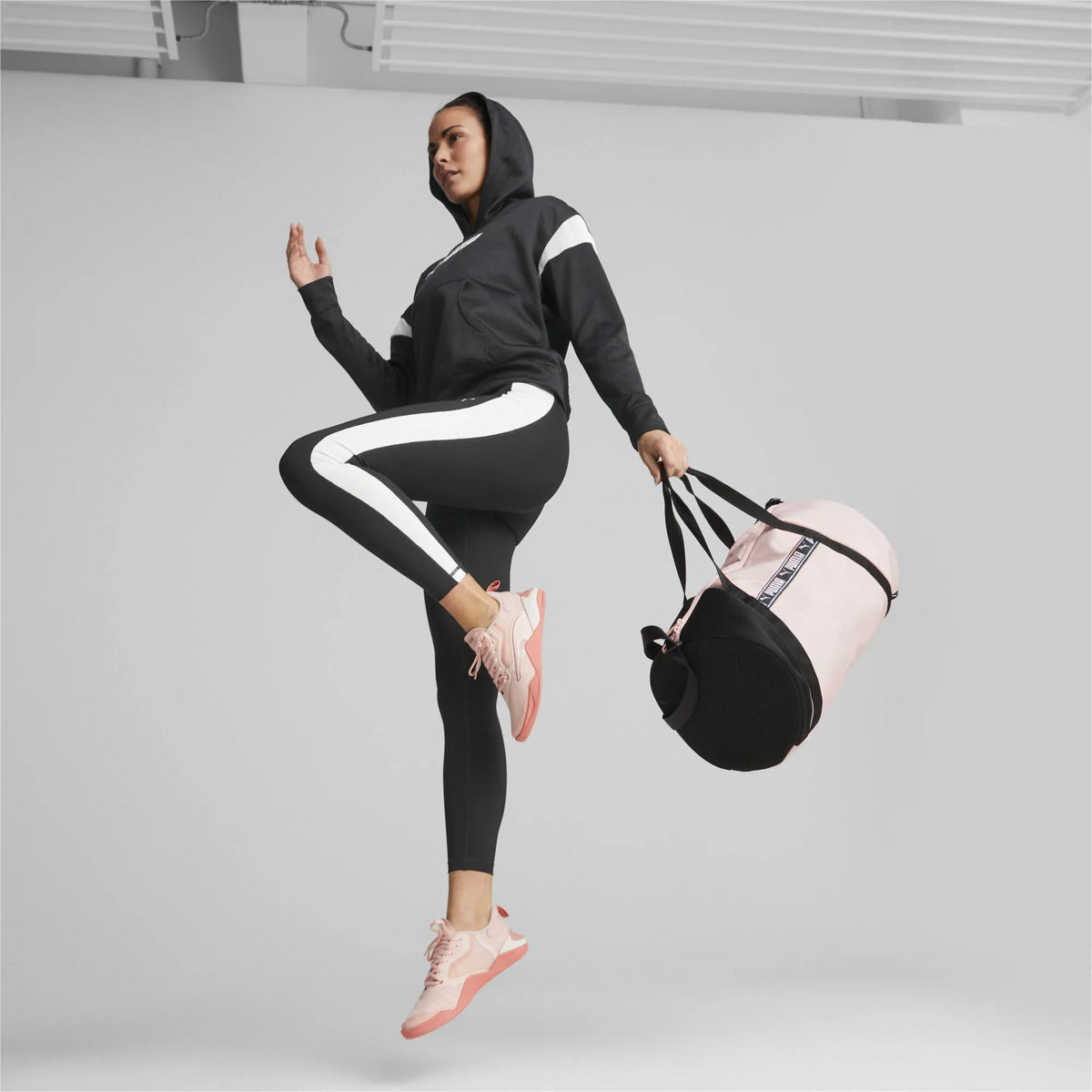 Puma Wmns At Essentials Barrel Bag 25ltr Rose Dust Pink