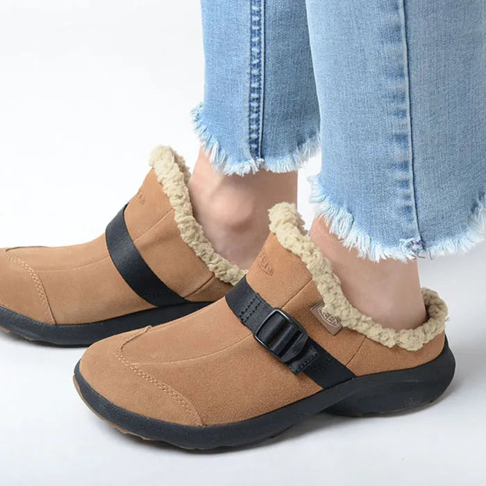 Saboți cu capotă Keen wmns nucă de cocos prăjită-negru maro 39