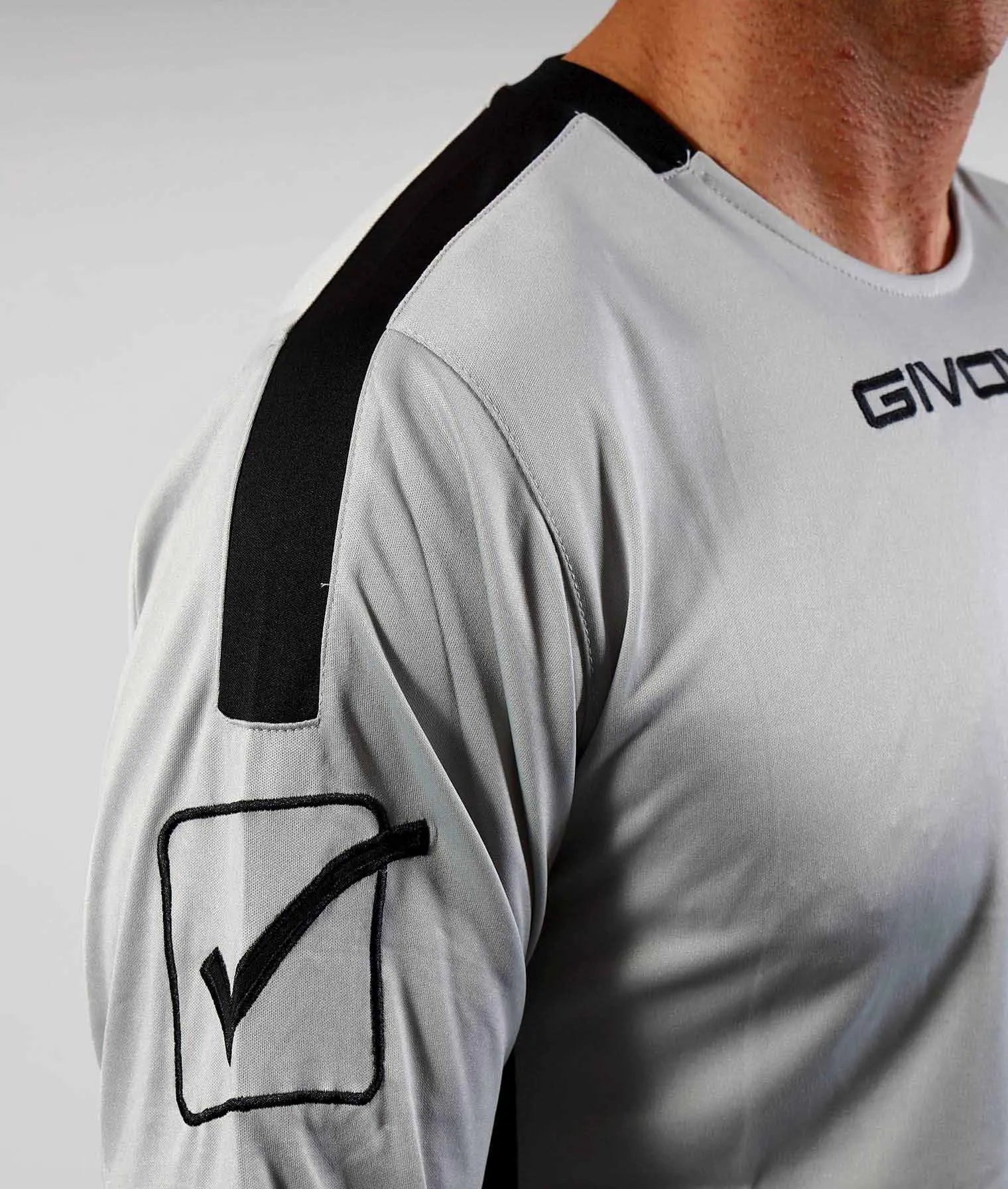 Cúl báire tacair givova portiere hyguana grey xl