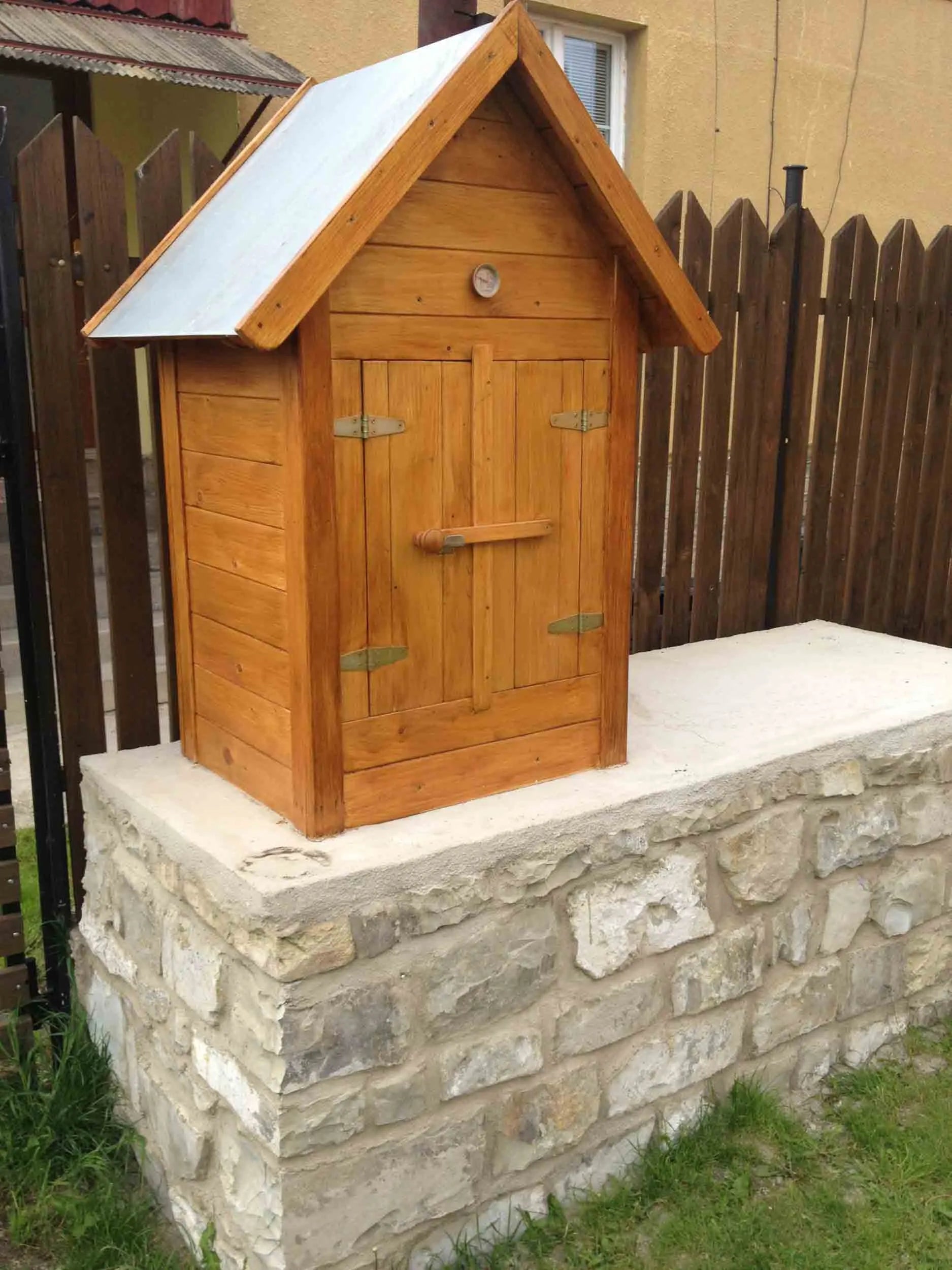 Affumicatoio da giardino Tohos grande 66x57x115 cm