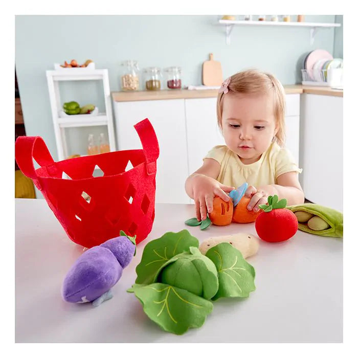 Кошница със зеленчуци Hape за малко дете