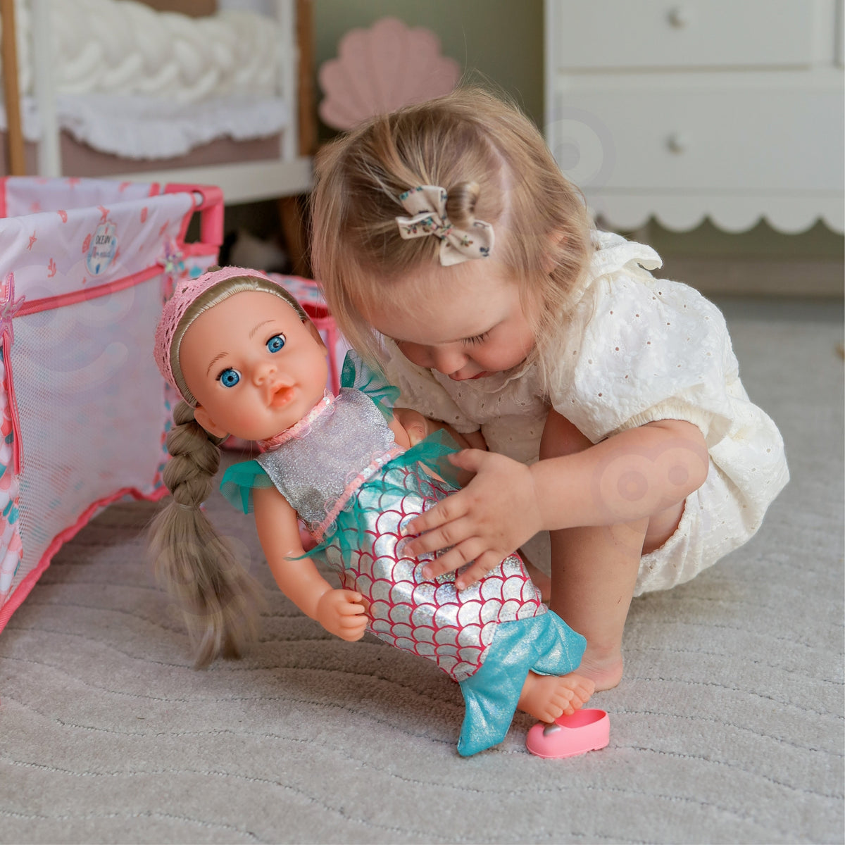 Woopie Royal Baby Doll 36 cm Meerjungfrau Interaktives Set XXL Betreuer 18 in 1