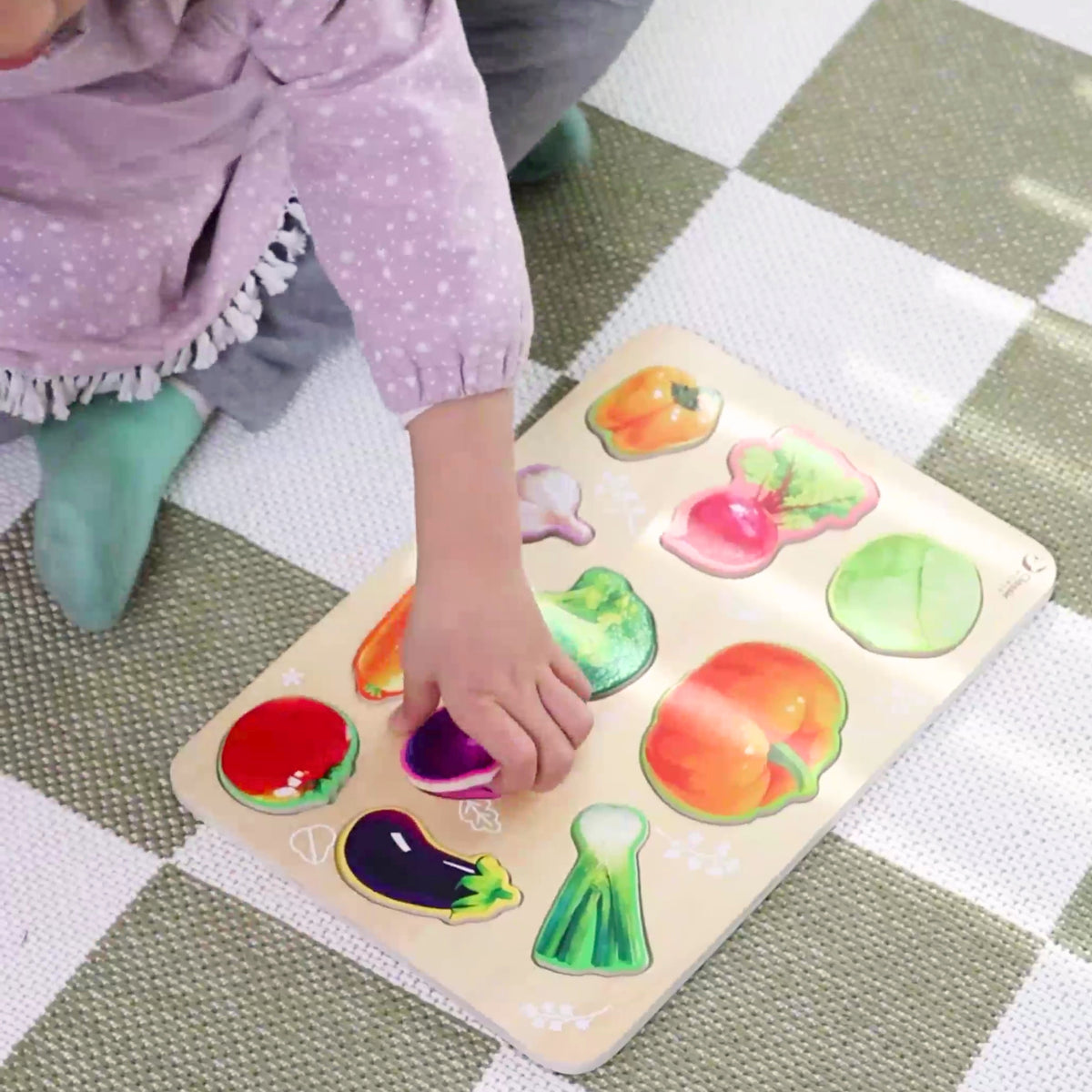 Dřevěné montessori zeleninové puzzle Classic World