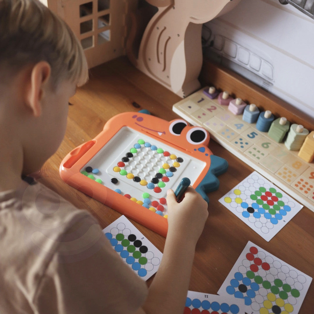 Woopie magnetická tabuľa pre deti Montessori Magpad Dinosaurus