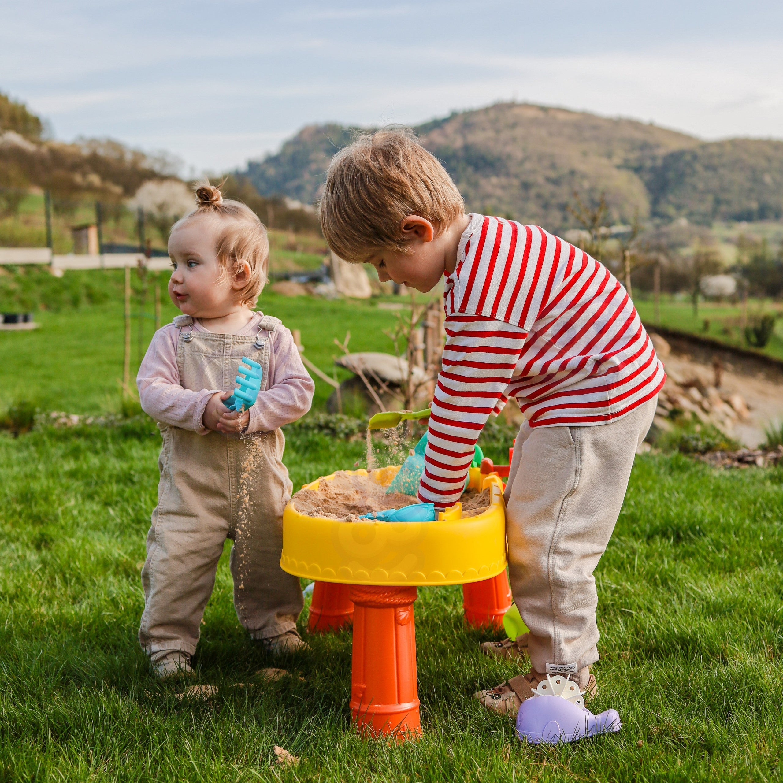 Woopie Water Table 2v1 Sandbox Pirate Ship 8 Acc.