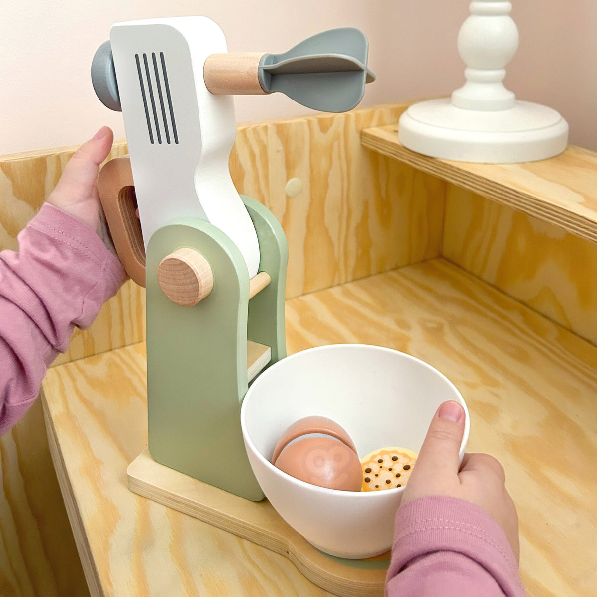 Liquidificador misturador de cozinha de madeira verde Woopie com acessórios 11 peças.