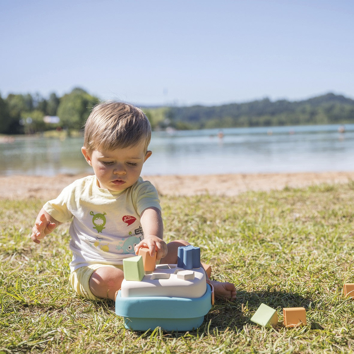 Smoby Little Green Sorter na cesta de bioplástico