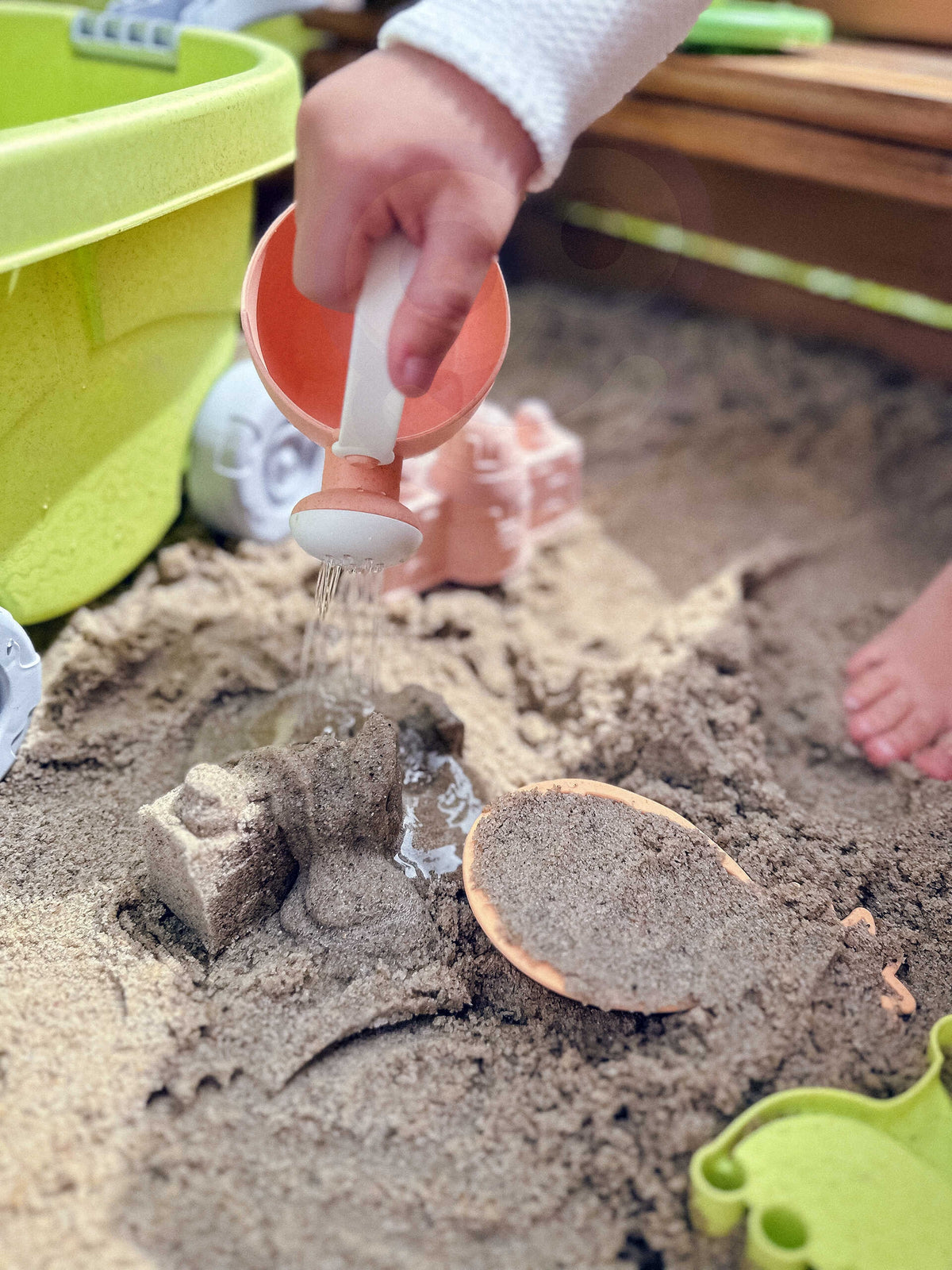 Woopie Green Sand Play Set With Cart 13 Píosa Ábhar Orgánach In-bhithdhíghrádaithe