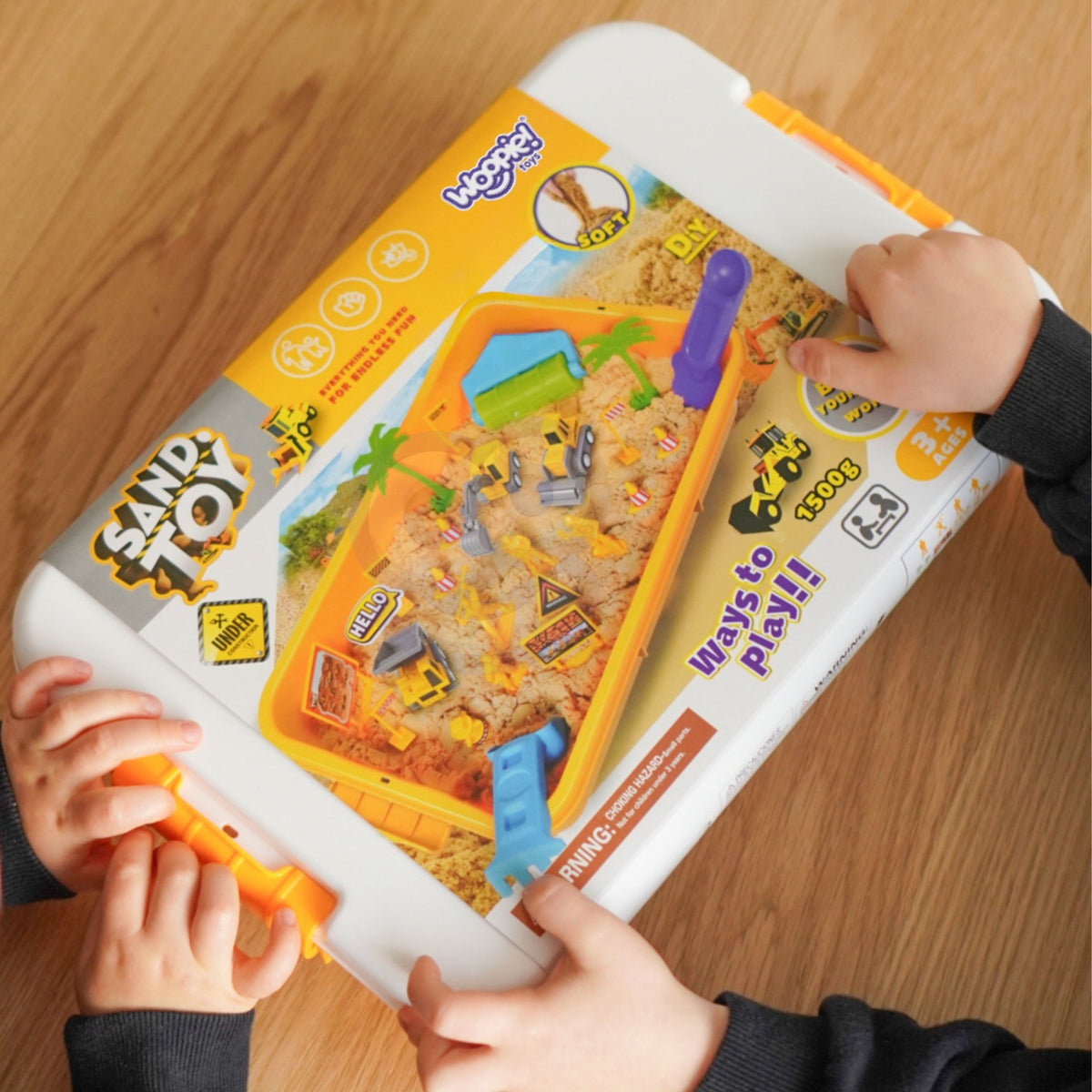 Woopie Kinetický piesok 1,5 kg Xxl Set Stavenisko Stôl s formami a vozidlami