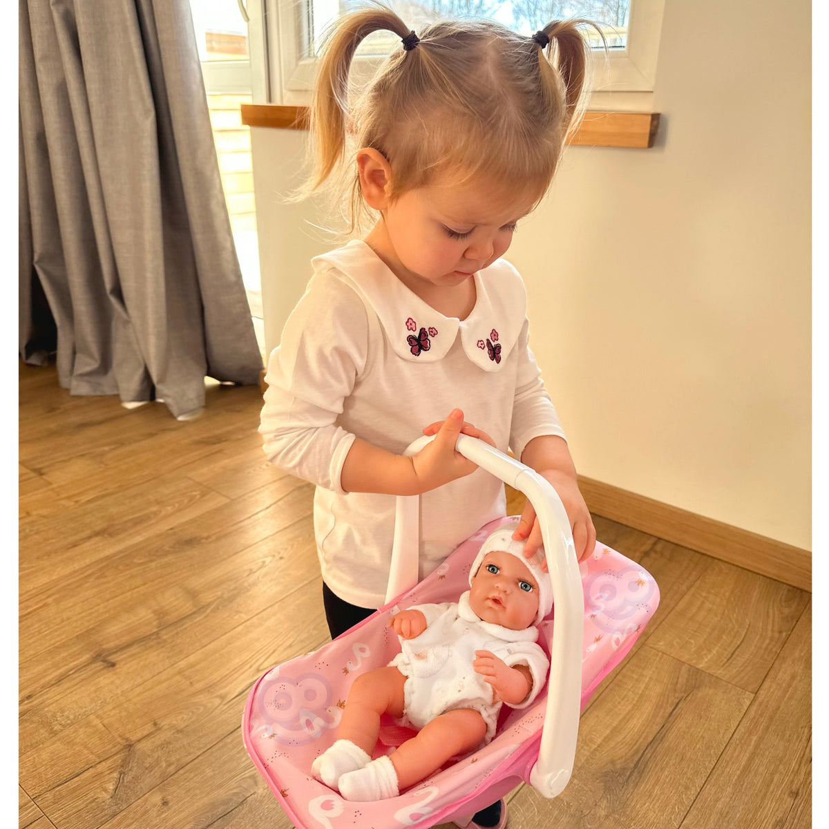 Set muñeco bebé Woopie Royal 30,5 cm + portabebés rosa