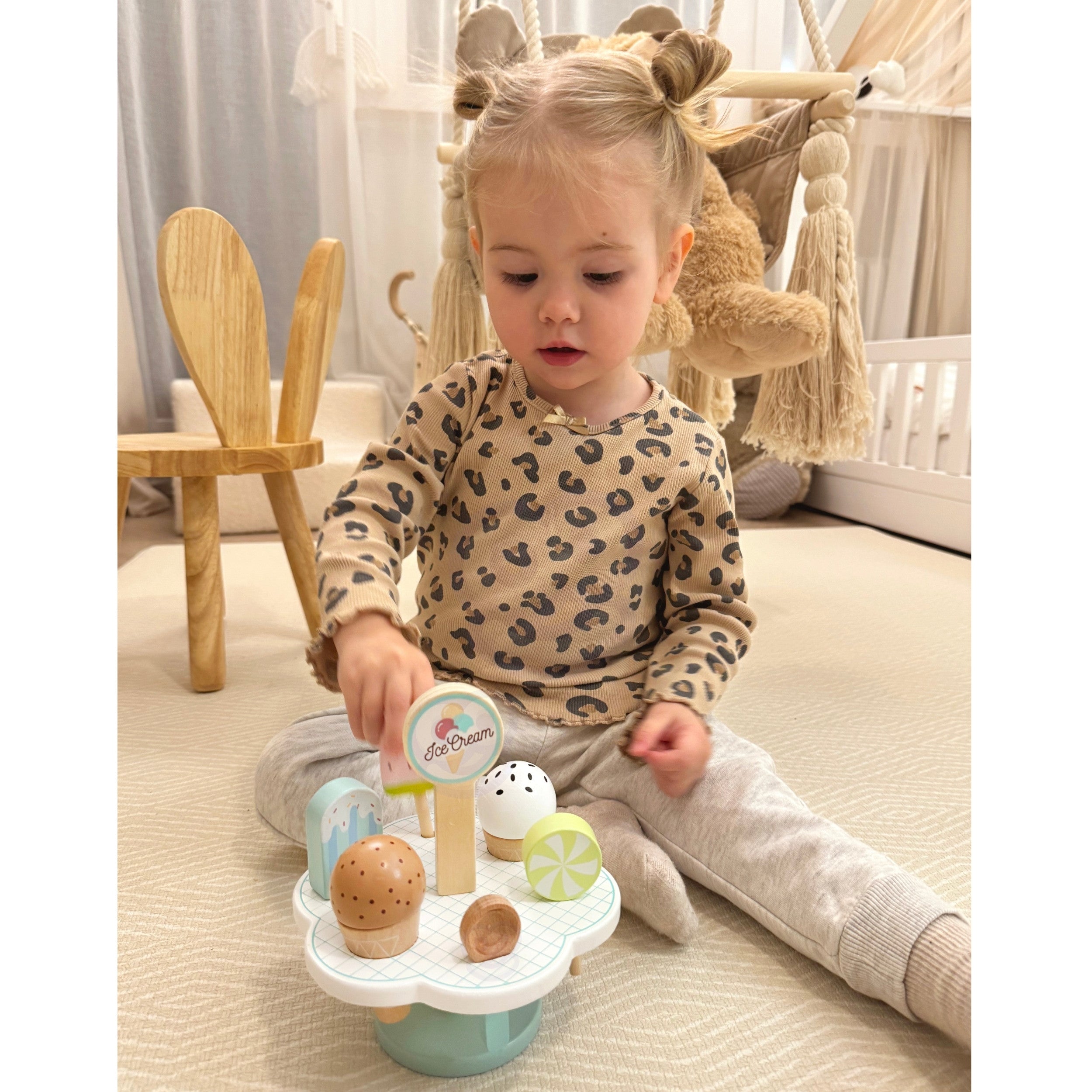 Tooky Toy Wooden Magnetic Ice Cream On Stand