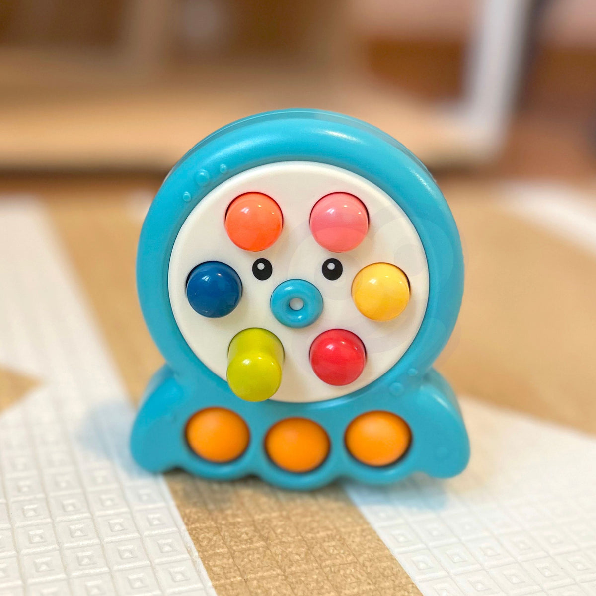 Woopie Arcade Game Stick Mole String Octopus Green 2w1